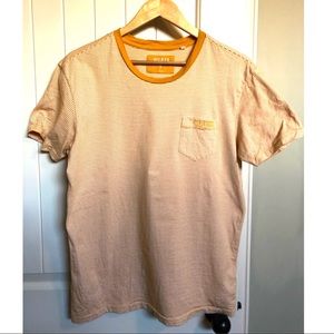 Guess men’s striped tee size large